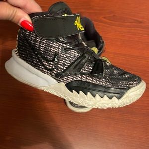 Nike Kevin Duran size 11.5 children shoes used.